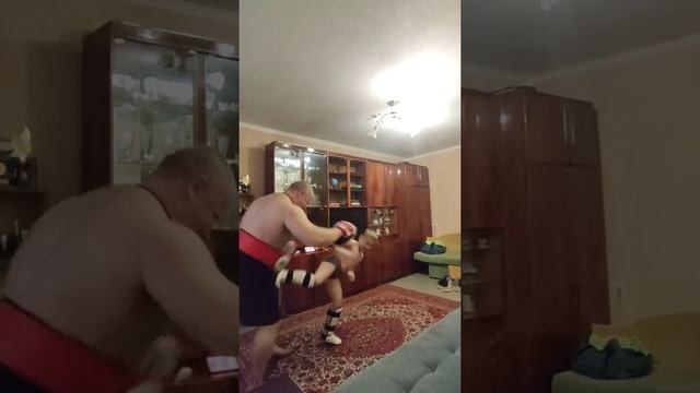 Тренировки по КУДО часть 44 (Егор 7 лет) смотреть онлайн