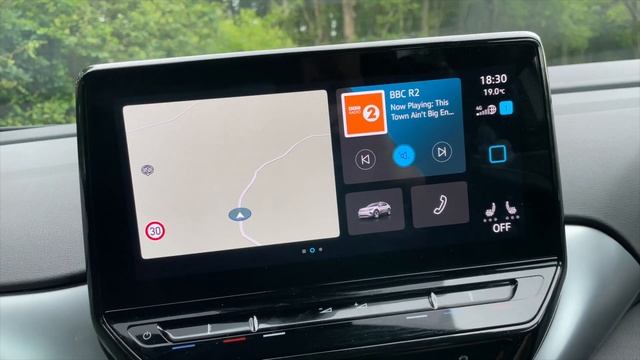 Volkswagen ID.4 electric SUV in-depth review смотреть онлайн