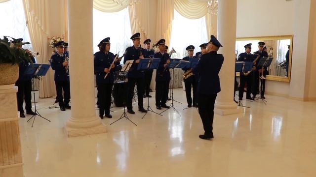 Подарок молодоженам ко Дню влюбленных смотреть онлайн