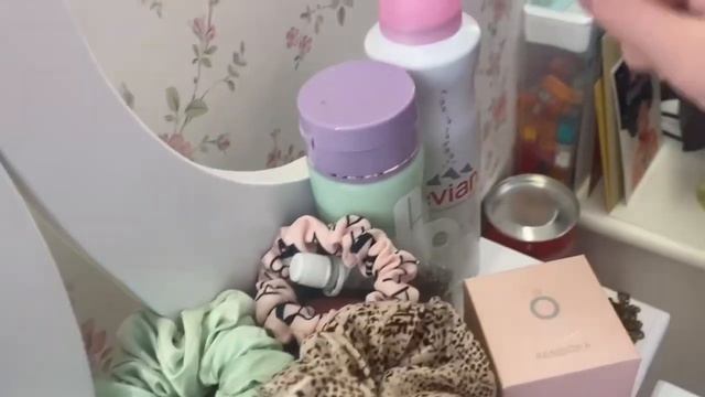 Обзор на мой косметический столик **ЧТО-ТО ПОШЛО НЕ ТАК** смотреть онлайн