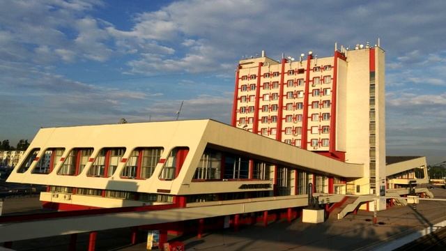 Как объявляют поезда на вокзале Липецк (2019) смотреть онлайн