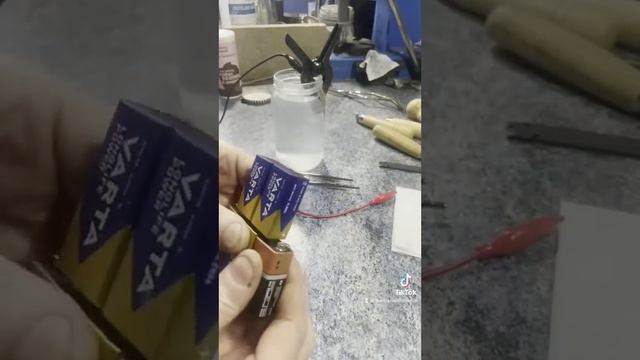 FULL VERSION. Anodising Colours on Metal with a 9v battery. (Titanium) смотреть онлайн