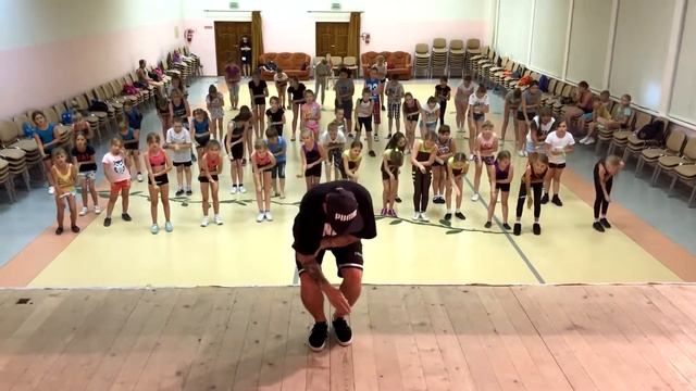 Stomp, Claps, Voice class for Dance Kids in «RADUGA DANCE CAMP” 8.07.2018 Дивноморское(Россия) смотреть онлайн