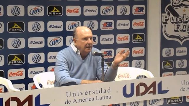 Conferencia Manuel Lapuente