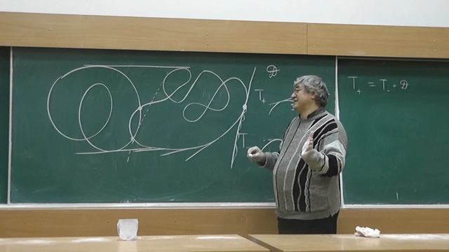 1 Внешние и внутренние касательные. Число точек пересечения двух кривых смотреть онлайн