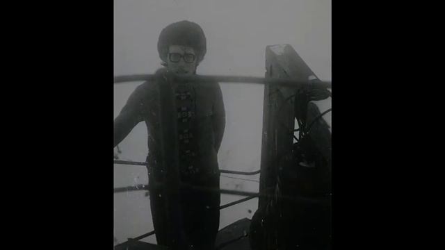 Переход по льду Ладожского озера на лыжах по "Дороге Жизни"#travel #skiing #80s#leningrad смотреть онлайн