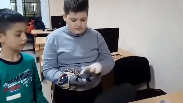 Рукавичка піаніно смотреть онлайн