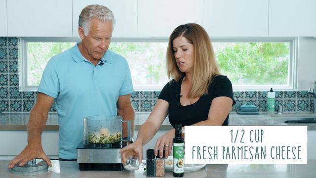 Keto Recipe - Easy Peasy Pesto (the BEST Sauce) смотреть онлайн