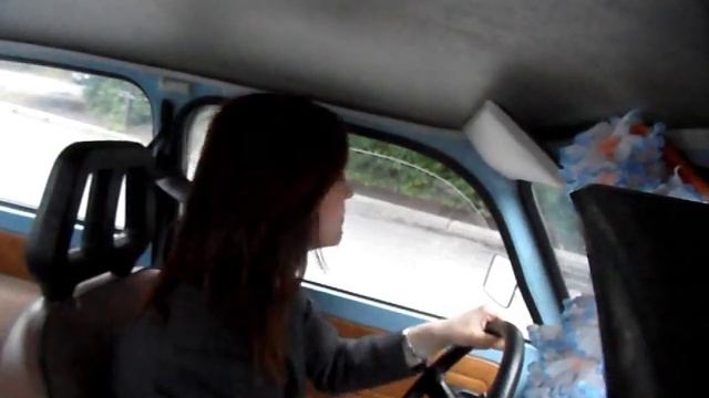 Trabant Cranking Inside View 01 смотреть онлайн