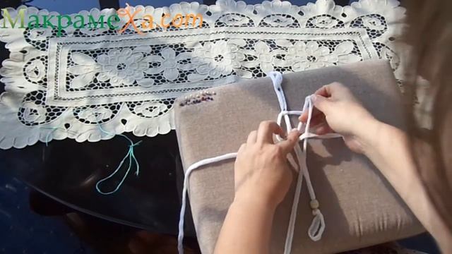 Плетём человечка (куколку или смайлика) смотреть онлайн