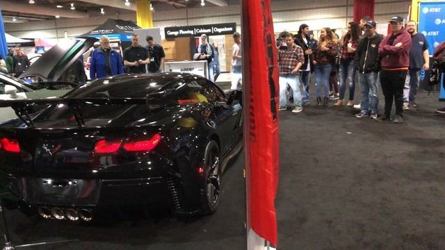Chevy Corvette Stingray C7 cold start / exhaust revs!! Don't Melt the Flags !! смотреть онлайн