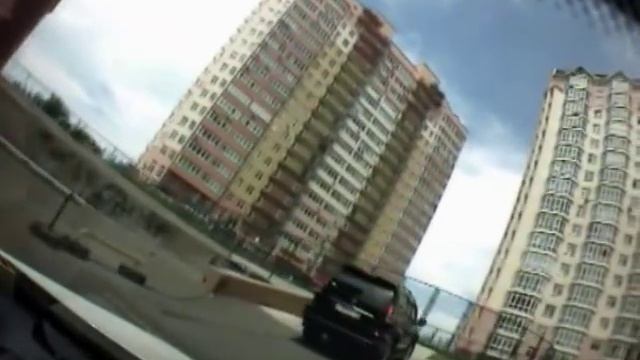 Кроссовер наехал на четырехлетнего ребенка смотреть онлайн