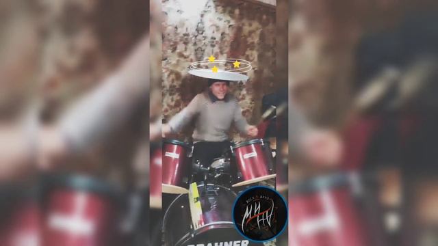 Закончились стойки - не беда есть ударник! смотреть онлайн