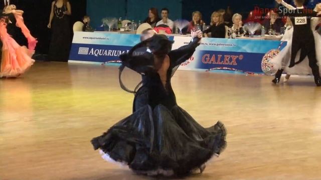 Ivan Novikov - Anna Barbacheva, Final Viennese Waltz смотреть онлайн