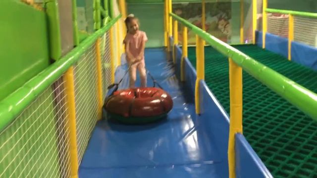 Москва. ТРЦ «МАРИ». Детский развлекательный центр «Monkey park” Манки Парк. День рождения, праздник смотреть онлайн
