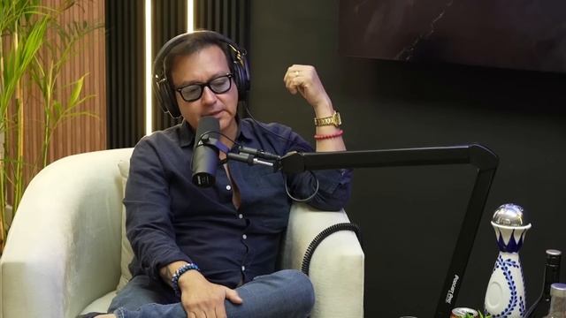 David Reinoso Y Todos Sus Personajes | Un Show D'Cache-T Ep 13 смотреть онлайн