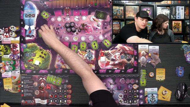 Spotlight Game Night LIVE - Wonderland's War смотреть онлайн