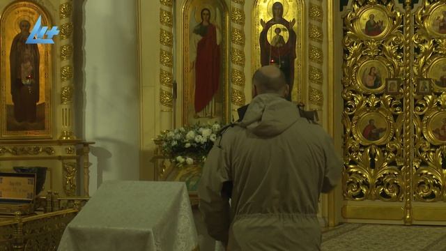 С водой соединилась Божья благодать в Крещенский праздник смотреть онлайн