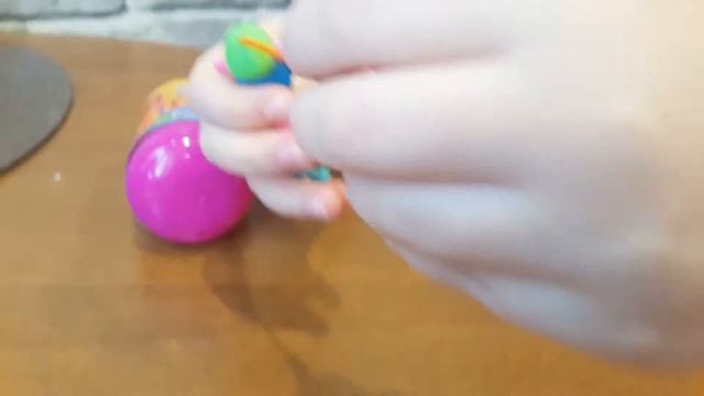 Распаковка капсулы Тролли. 🌸 смотреть онлайн