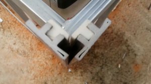 День4. Монтаж сайдинга. Обрешетка углов. Монтаж винилового угла.