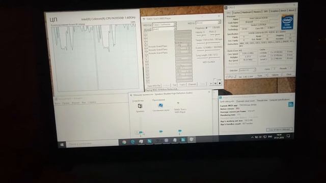 Intel Celeron N3050 plays 9KX2 in TMIDI смотреть онлайн
