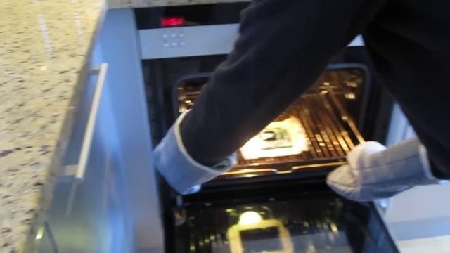 Experiment videokaart in de oven - deel 2 смотреть онлайн
