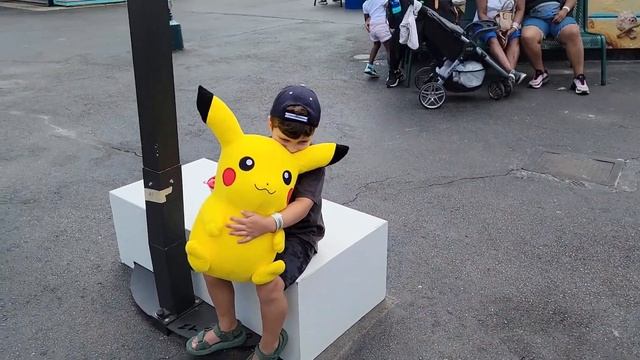 Coney Island adventure park various rides for kids Кони Айленд парк аттракционов Выйграли Пика-чу смотреть онлайн