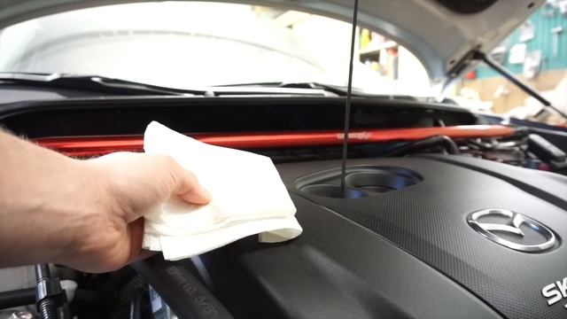 Mazda CX-3 , CX-5 , CX-9 --  How Check Car Oil Level