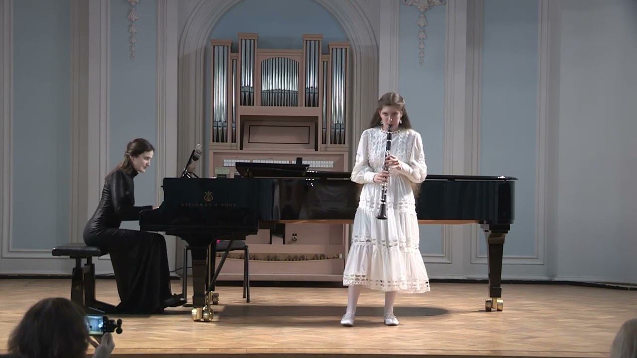 К. Крамарж, Концерт ми бемоль мажор, 1 часть. Исполняет Алиса Чередникова, преподаватель Петров Е. А смотреть онлайн