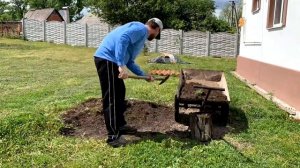 РОВНЯЕМ УЧАСТОК ЛОПАТОЙ СВОИМИ РУКАМИ Как Выровнять Участок