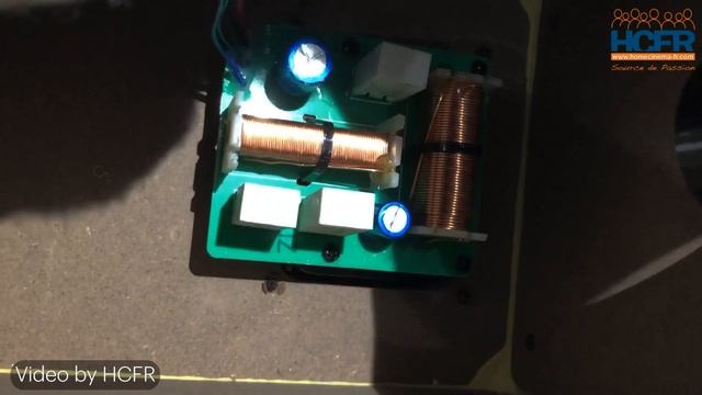 Французские Davis Acoustics EVA — компактные и не слишком дорогие. И розыгрыш винила! смотреть онлайн