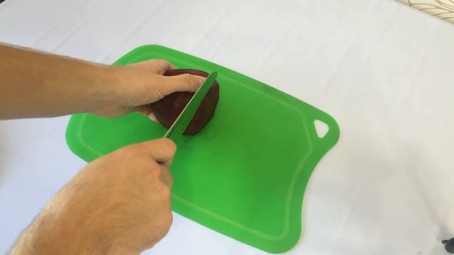 Как нарезать свеклу для борща. Мастер-класс от Ивана! смотреть онлайн