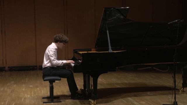V.A. Mozart: Sonata №13 in B-flat major, K.333/315c (1. Allegro) смотреть онлайн