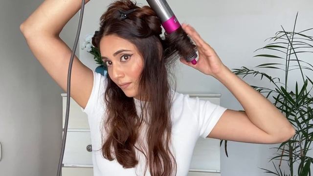 With Dyson Airwrap, You Can Blowdry Hair Like a Pro! смотреть онлайн