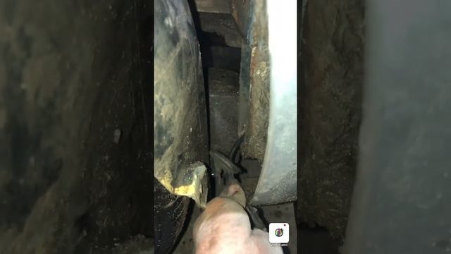 Неисправность заднего датчика АБС на Т5 ремонт в больном месте! смотреть онлайн