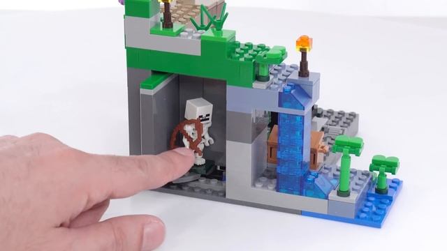 LEGO Minecraft Skeleton Dungeon 21189 review! Good features, good value смотреть онлайн