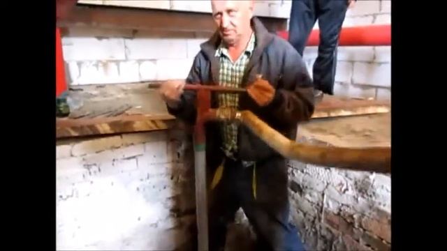 Бурим скважину в подвале дома ручным способом смотреть онлайн