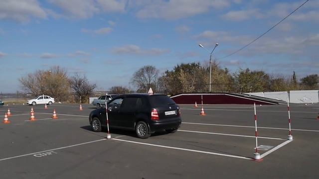 Автодром. Упражнение "гараж" смотреть онлайн