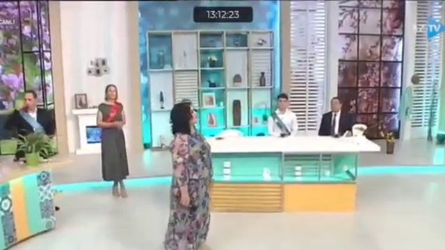 Aybeniz Hashimova "Hardasan" yeni ifa смотреть онлайн