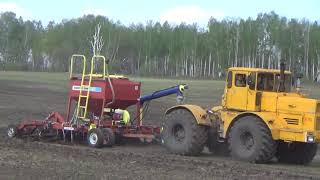 Первый выезд в поле. Пробуем сеять после дождей..mp4 смотреть онлайн
