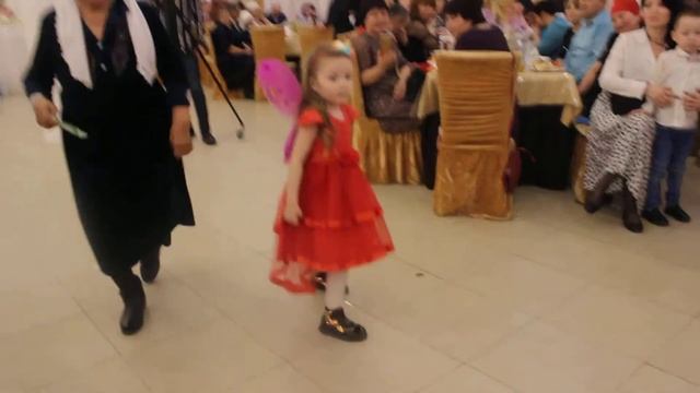 г. Аксай. свадьба Еркин - Кулпан кафе " Нур Ай" 2019 г. танец "бабочка" Аскарова Даяна Нурболатовн смотреть онлайн