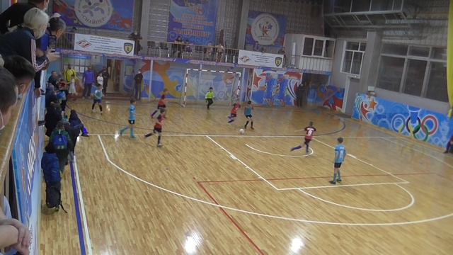 Олимп-2011 - Содовик (Стерлитамак) 7:0 1й тайм смотреть онлайн