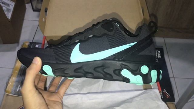 StockX Unboxing: Nike React Element 55 Black Aurora Green смотреть онлайн