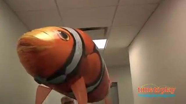Animal Planet Air Swimmers Clown Fish from William Mark Corporation смотреть онлайн