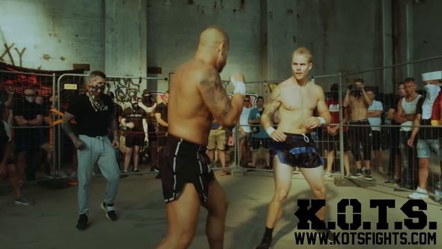 King of the Streets: Dog Days of Summer - "LAMBO" [Sweden] VS "חָנָן" [Israel] смотреть онлайн