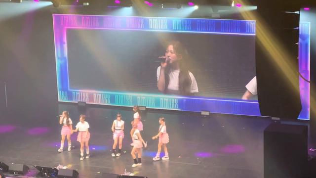 NMIXX LA Showcase - Love Me Like This 05052023