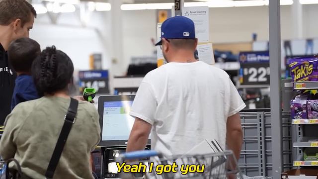 Forcing People To Buy Me Expensive Items смотреть онлайн