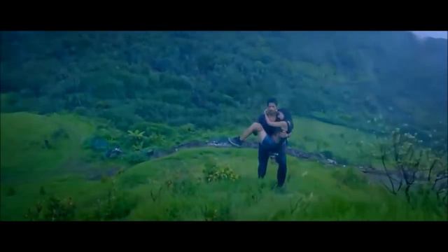 Yusuf Güney & Şeyma Erdoğan - Değilsin смотреть онлайн