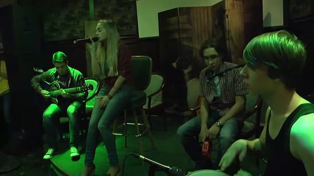 Виктория Кравцова - Heart-Shaped Box (Nirvana cover) смотреть онлайн