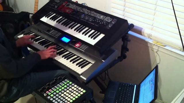 APC 20 Keyboard Improv смотреть онлайн